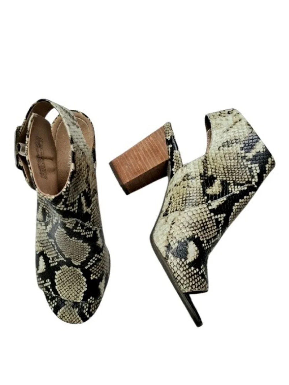 Vionic Blakely Snakeskin Print Peep Toe Block Heel Booties Size 8.5 NWOT